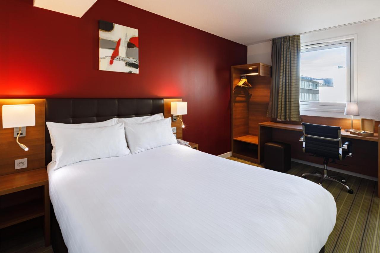 Holiday Inn Clermont Ferrand Centre By Ihg Экстерьер фото