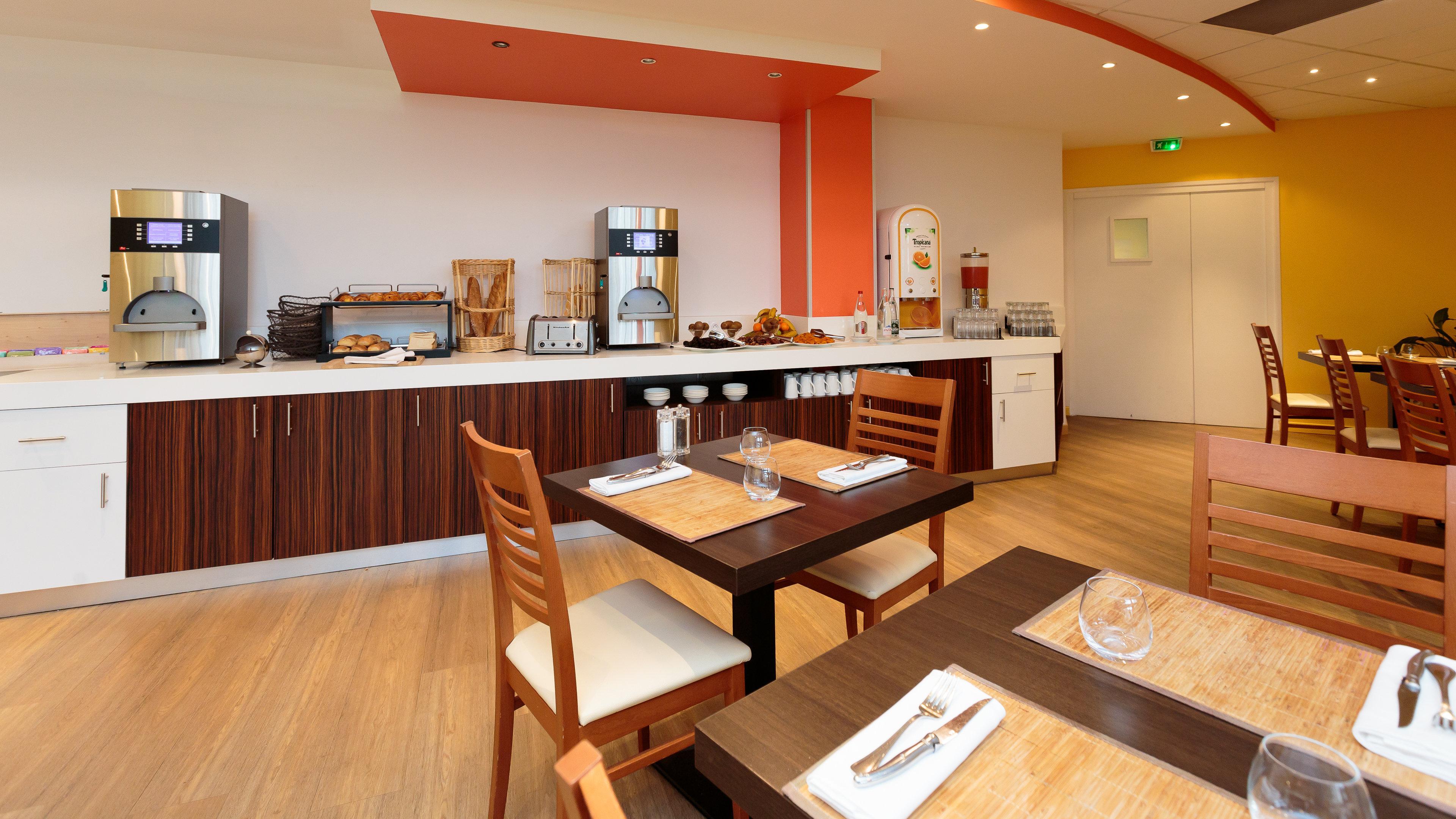 Holiday Inn Clermont Ferrand Centre By Ihg Экстерьер фото