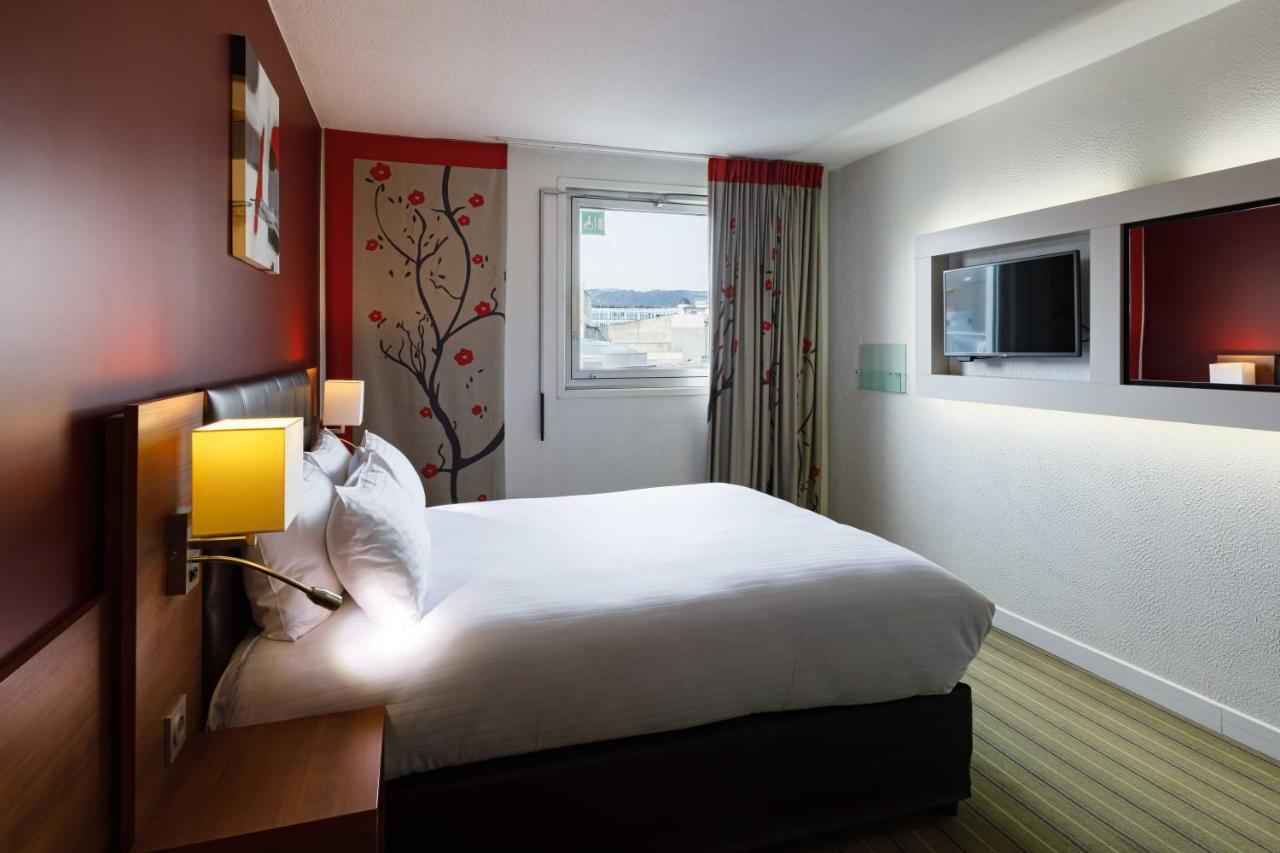 Holiday Inn Clermont Ferrand Centre By Ihg Экстерьер фото