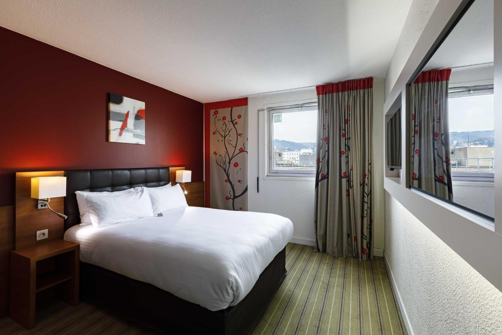 Holiday Inn Clermont Ferrand Centre By Ihg Экстерьер фото